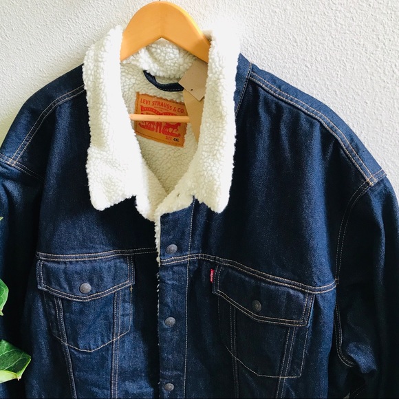 LEVI’s dark wash denim Sherpa trucker jacket 4x 5x - Picture 2 of 7